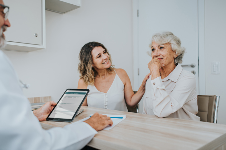 Taking the elderly mother to a doctor&#8217;s appointment